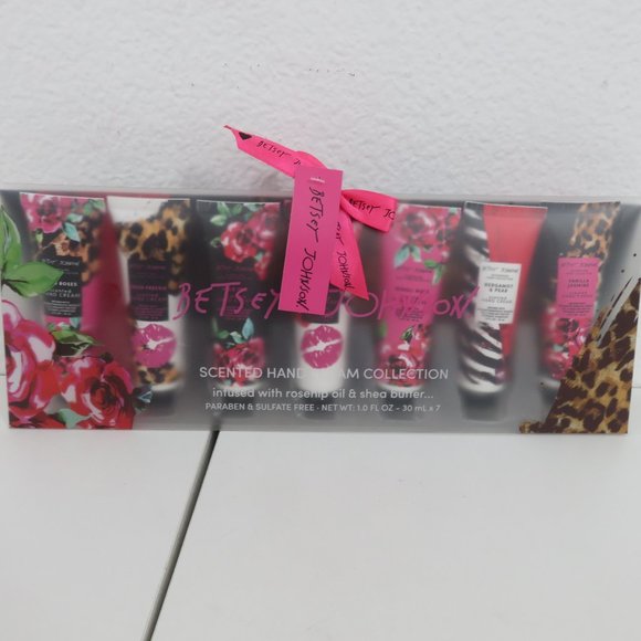 Betsey Johnson Other - (#M) Betsey Johnson Scented Hand Cream Collection Gift Set